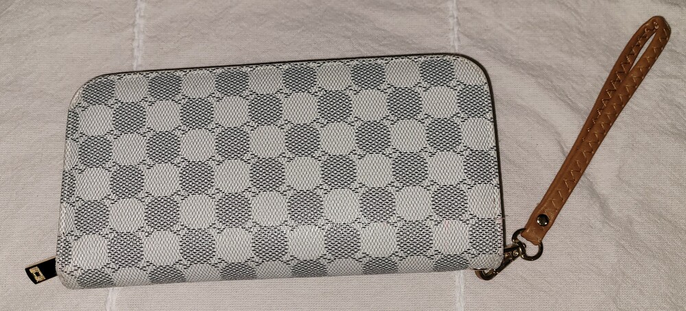 Women's wallet